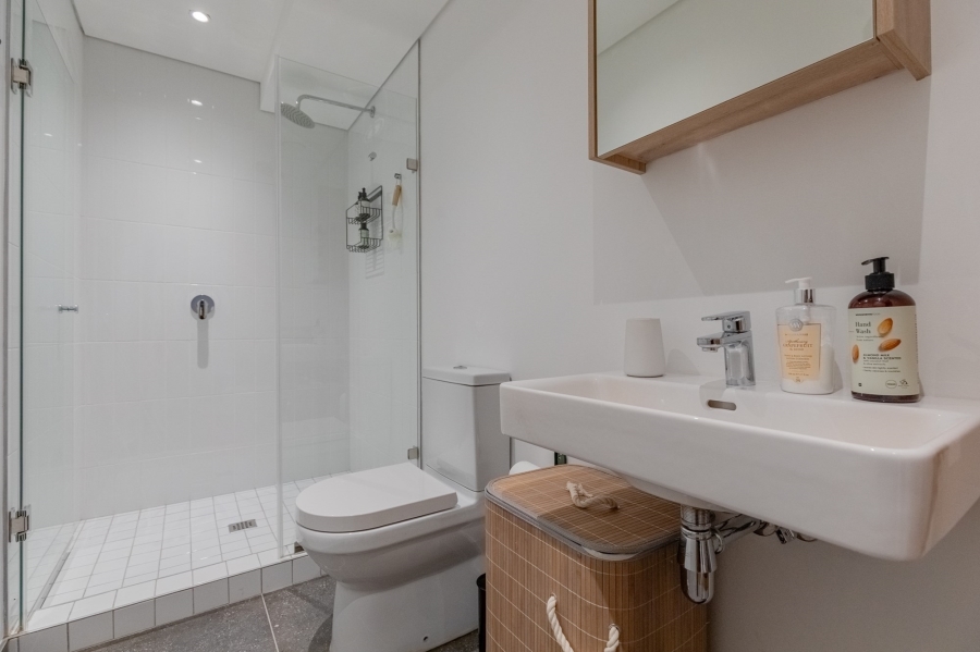 2 Bedroom Property for Sale in Sea Point Western Cape